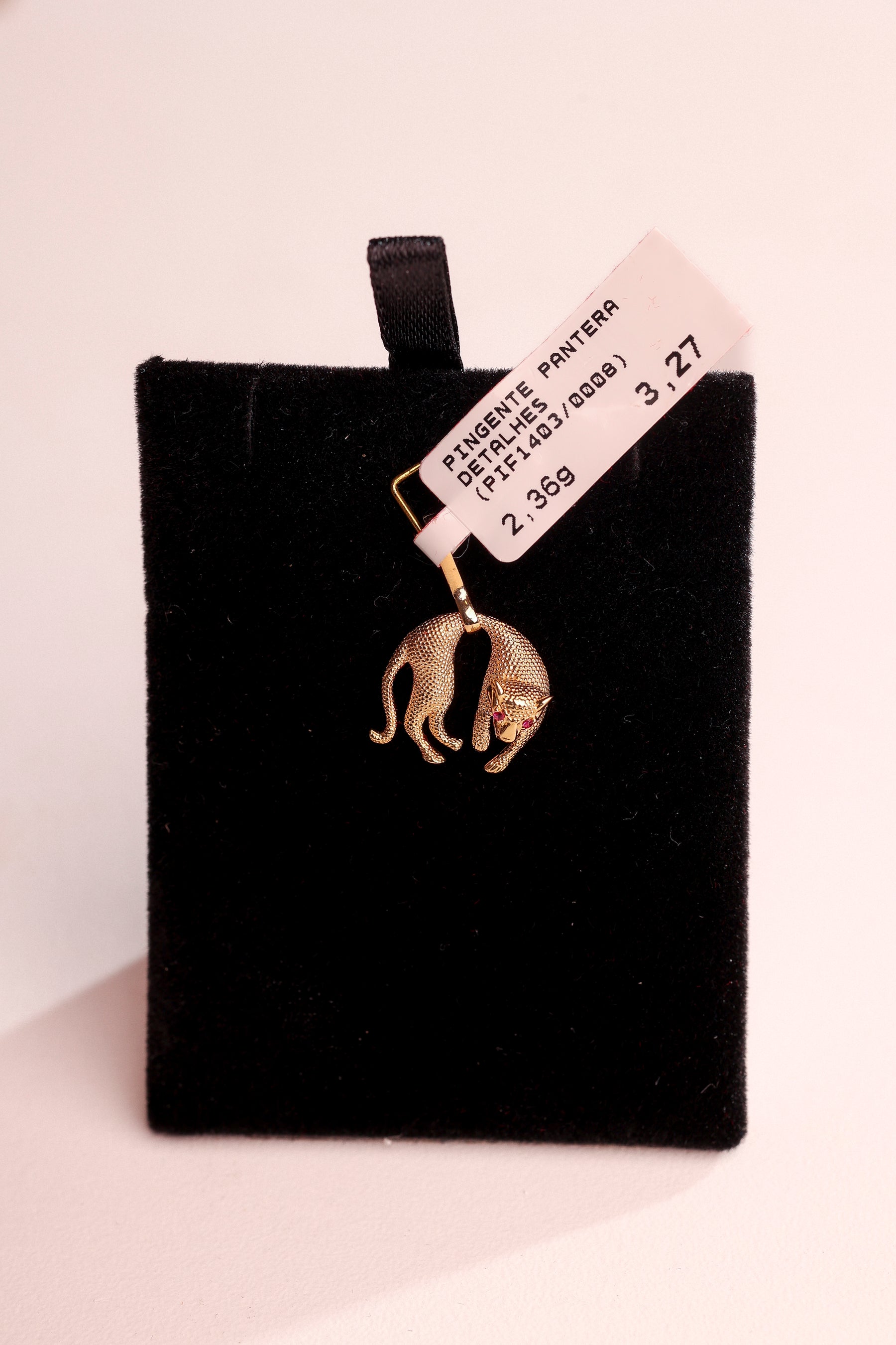 Pingente Pantera com Detalhes em Ouro 18K – Joia Premium 2,36 g