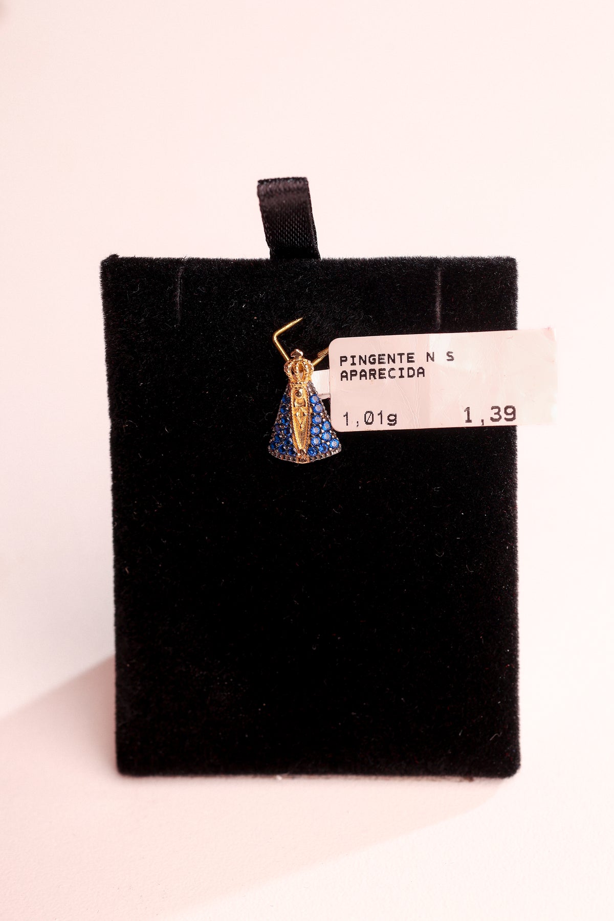 Pingente Nossa Senhora Aparecida em Ouro 18K – Joia Premium 1,01 g