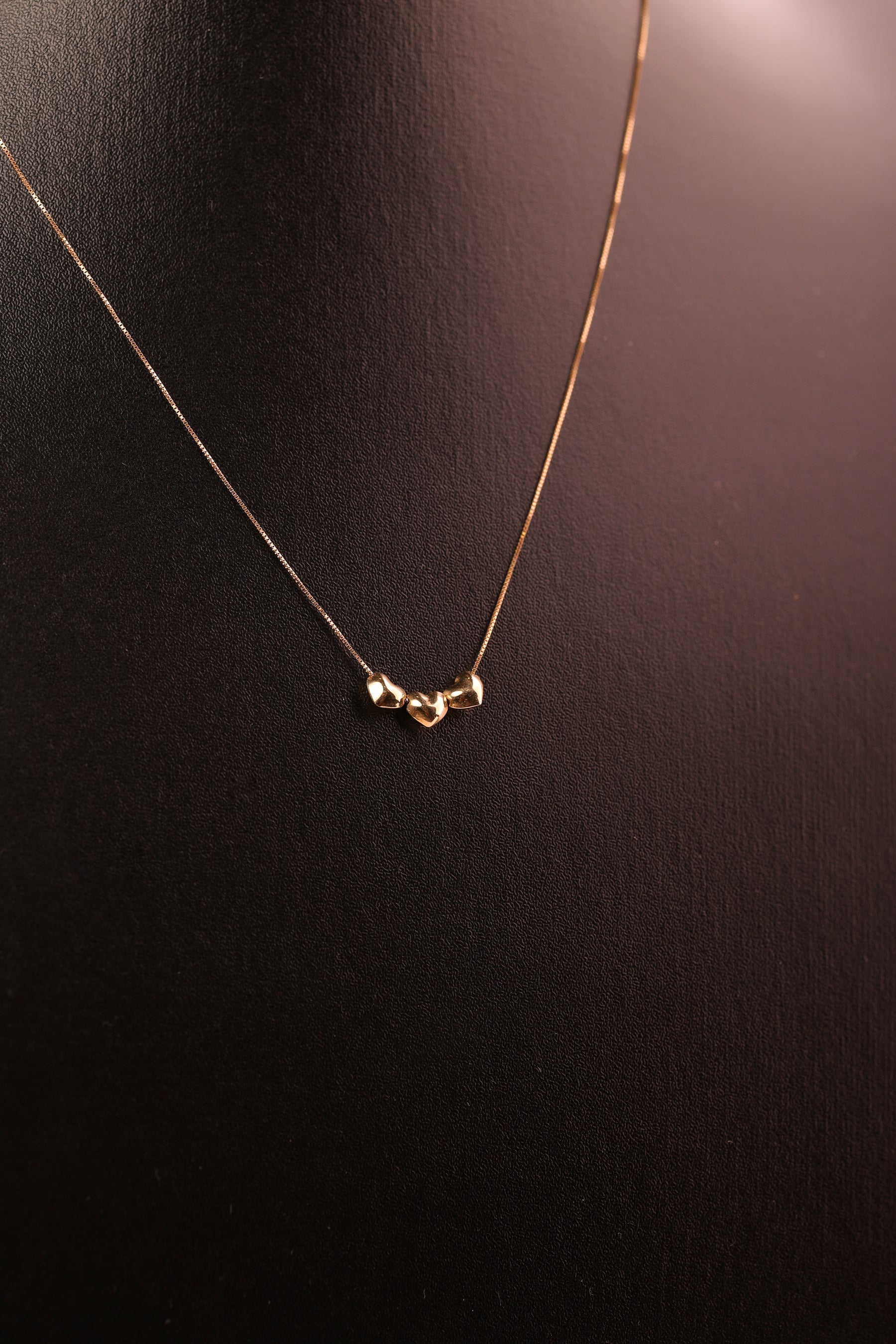 Gargantilha Três Corações em Ouro 18K – Joia Premium 45 cm
