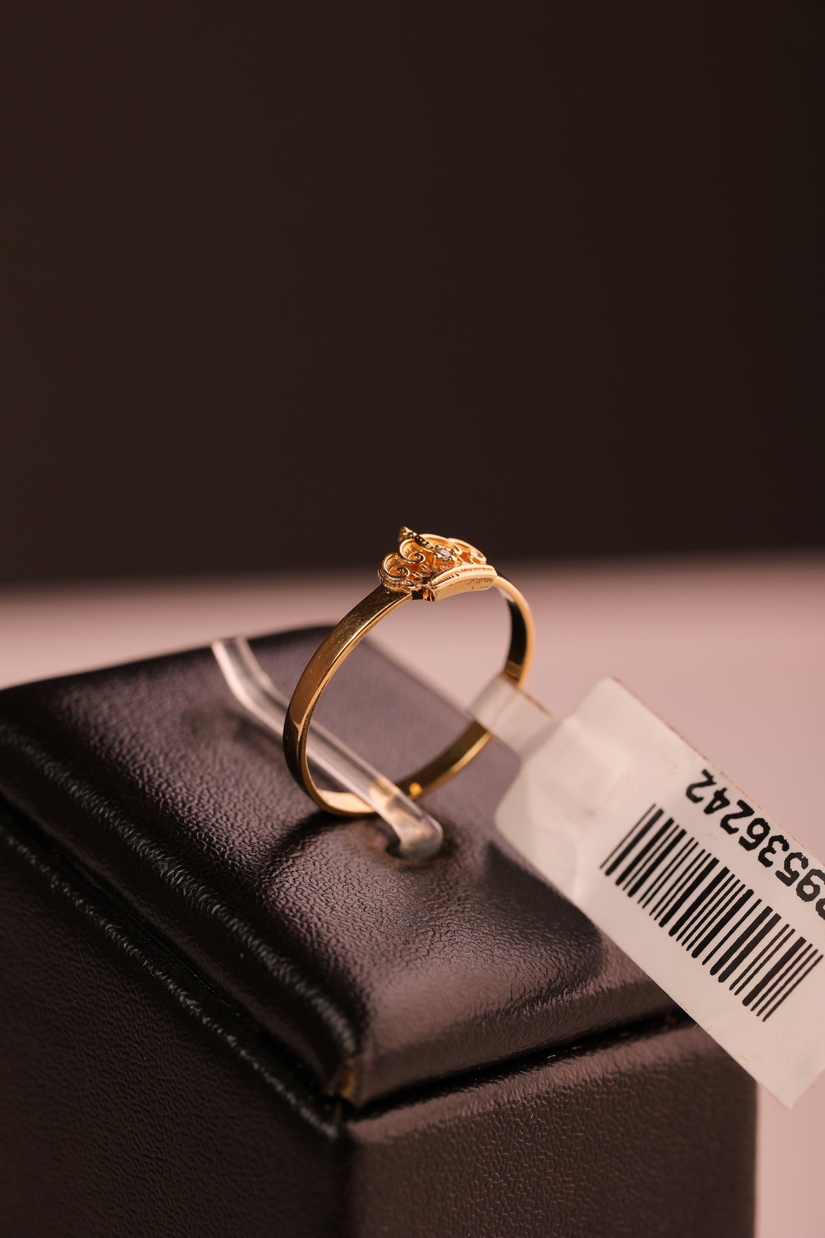 Anel Coroa com Brilhante em Ouro 18K