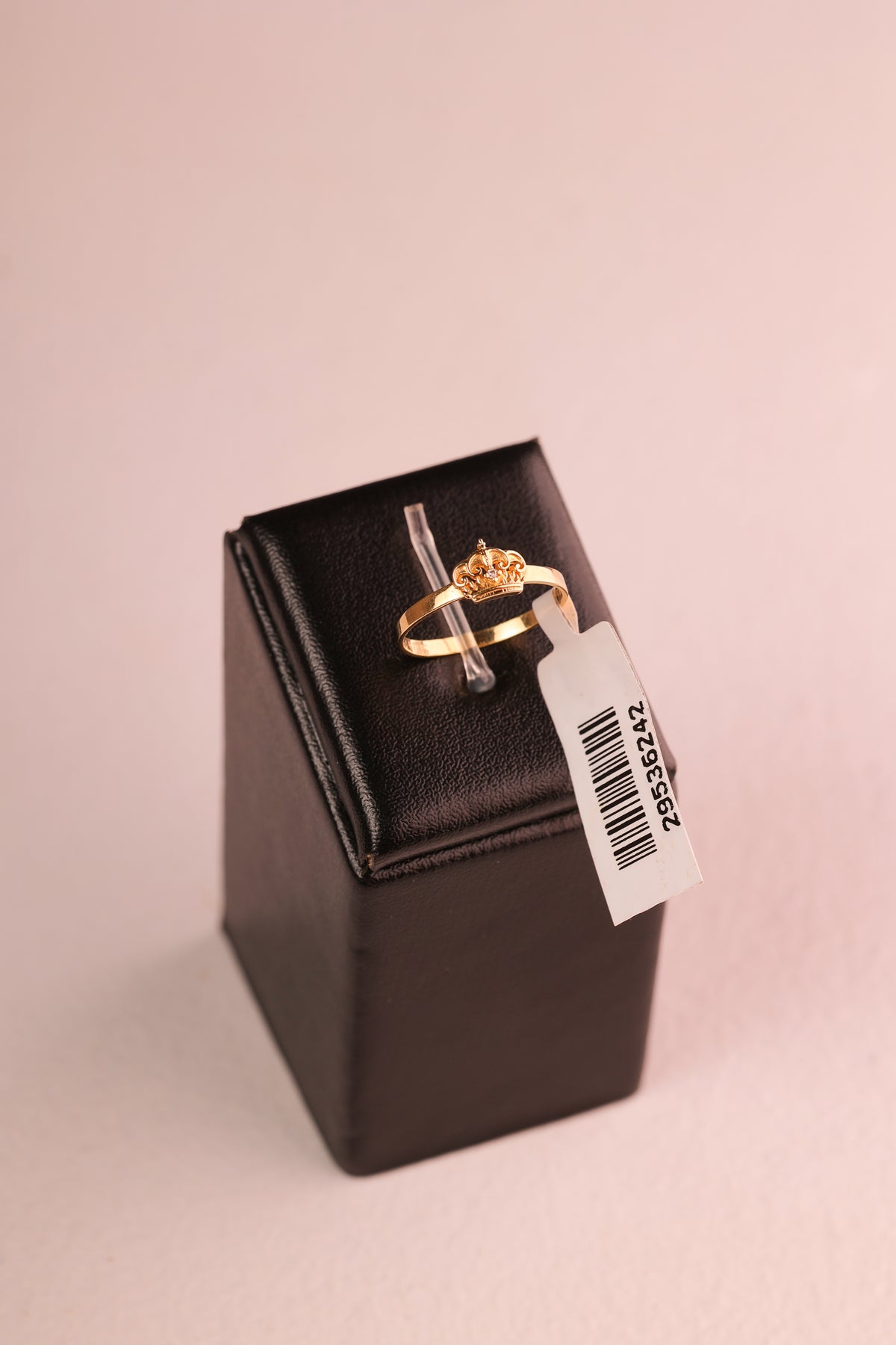 Anel Coroa com Brilhante em Ouro 18K