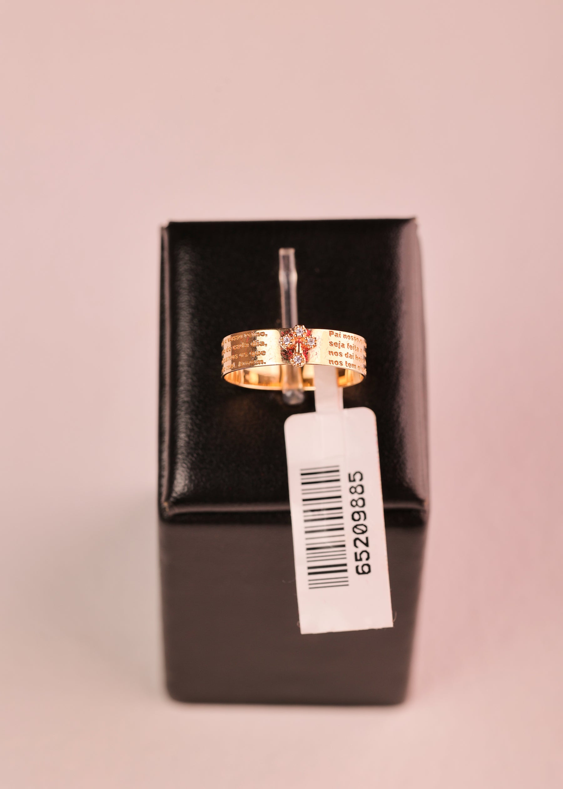 Anel Pai Nosso com Cruz e Cristais N18 em Ouro 18K – Joia Religiosa