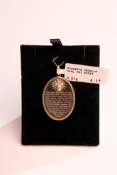 Pingente Medalha Oval Pai Nosso em Ouro 18K – Joia Premium 3,01 g
