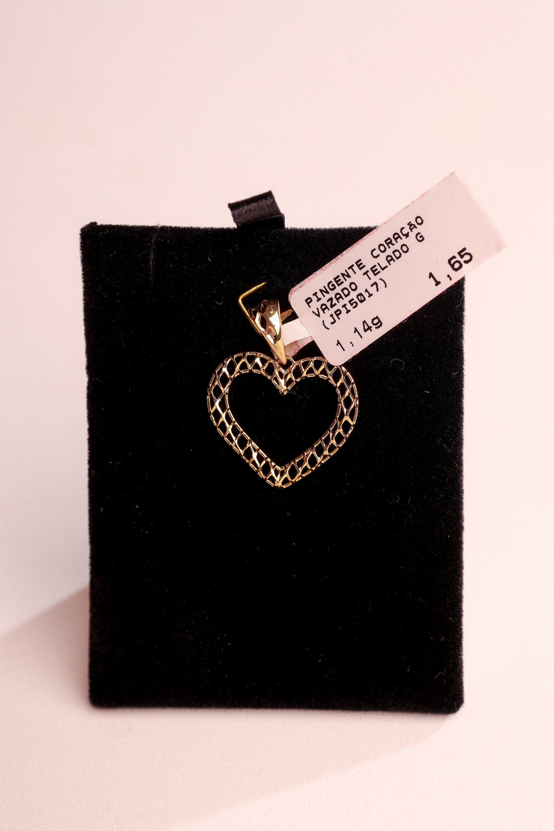 Pingente Coração Vazado Telado G em Ouro 18K – Joia Premium 1,14 g