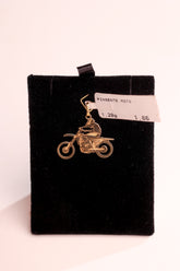 Pingente Moto em Ouro 18K – Joia Premium 1,28 g