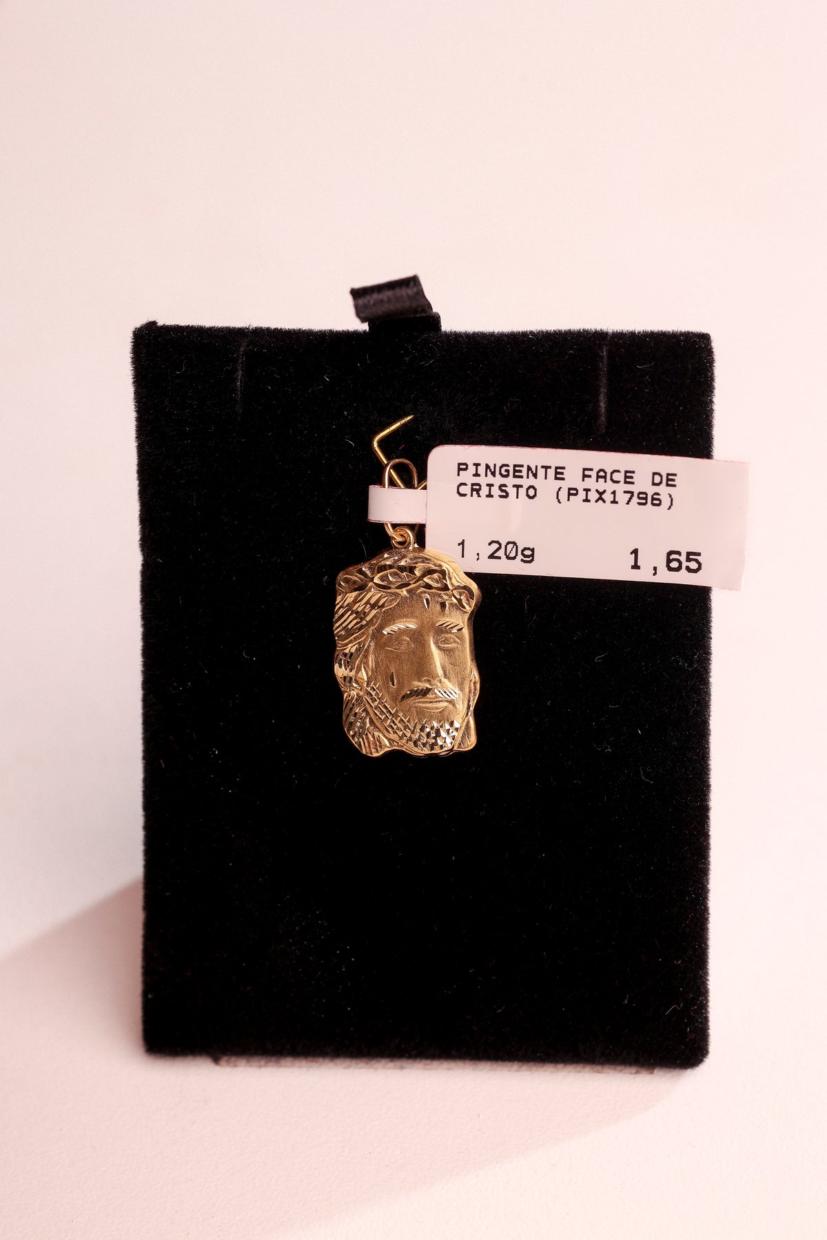 Pingente Face de Cristo em Ouro 18K – Joia Premium 1,20 g