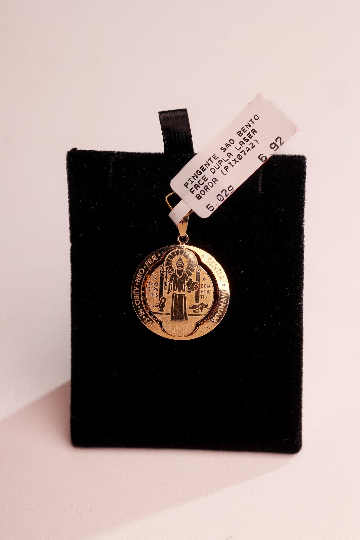 Pingente São Bento Dupla Face em Ouro 18K – Joia Premium 5,02g